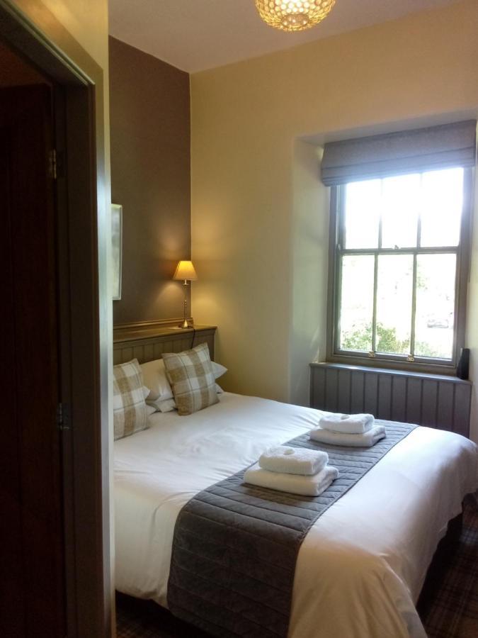 Inn The Church House 2*